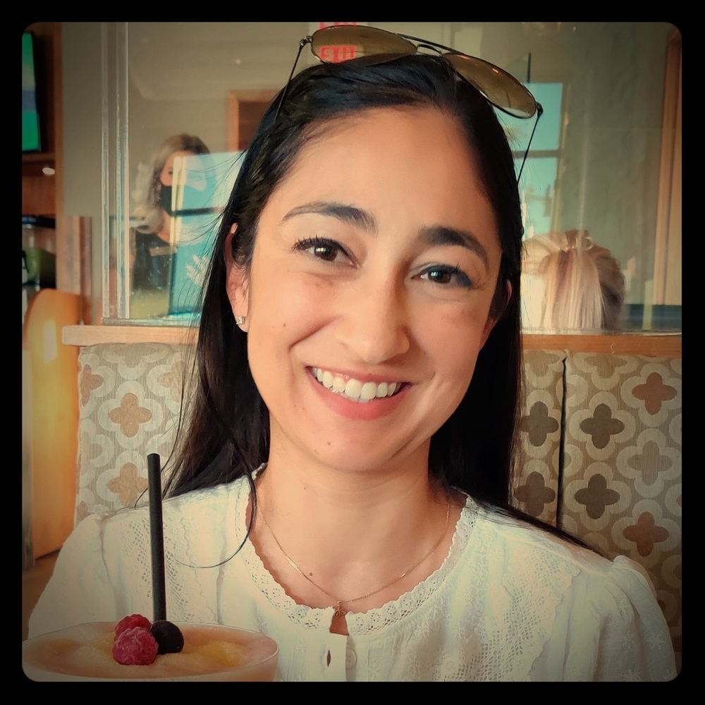 Meet your Posher, Davina